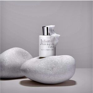 Juliette Has a Gun Not a Perfume